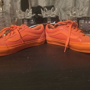 NWOT Vans Low-Top Orange Leather & Canvas Sneakers